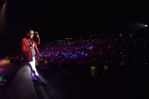 Fotografía de Gilberto Santa Rosa en Salsa al Parque 2018