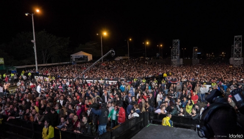 Fotografía del público de Salsa al Parque 2015